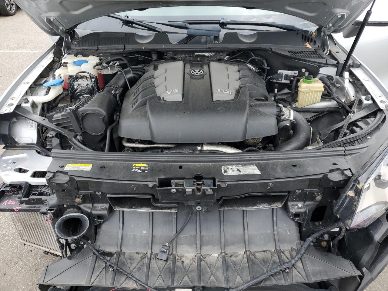 WVGEP9BP1ED003680 2014 Volkswagen Touareg V6 Tdi