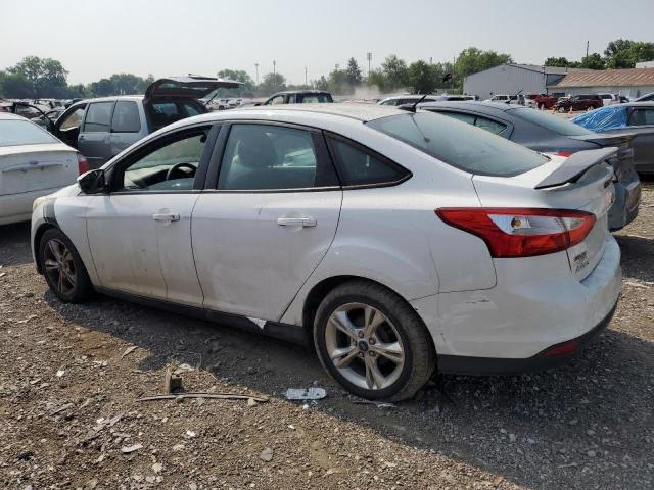 2014 Ford Focus Se vin: 1FADP3F25EL299049