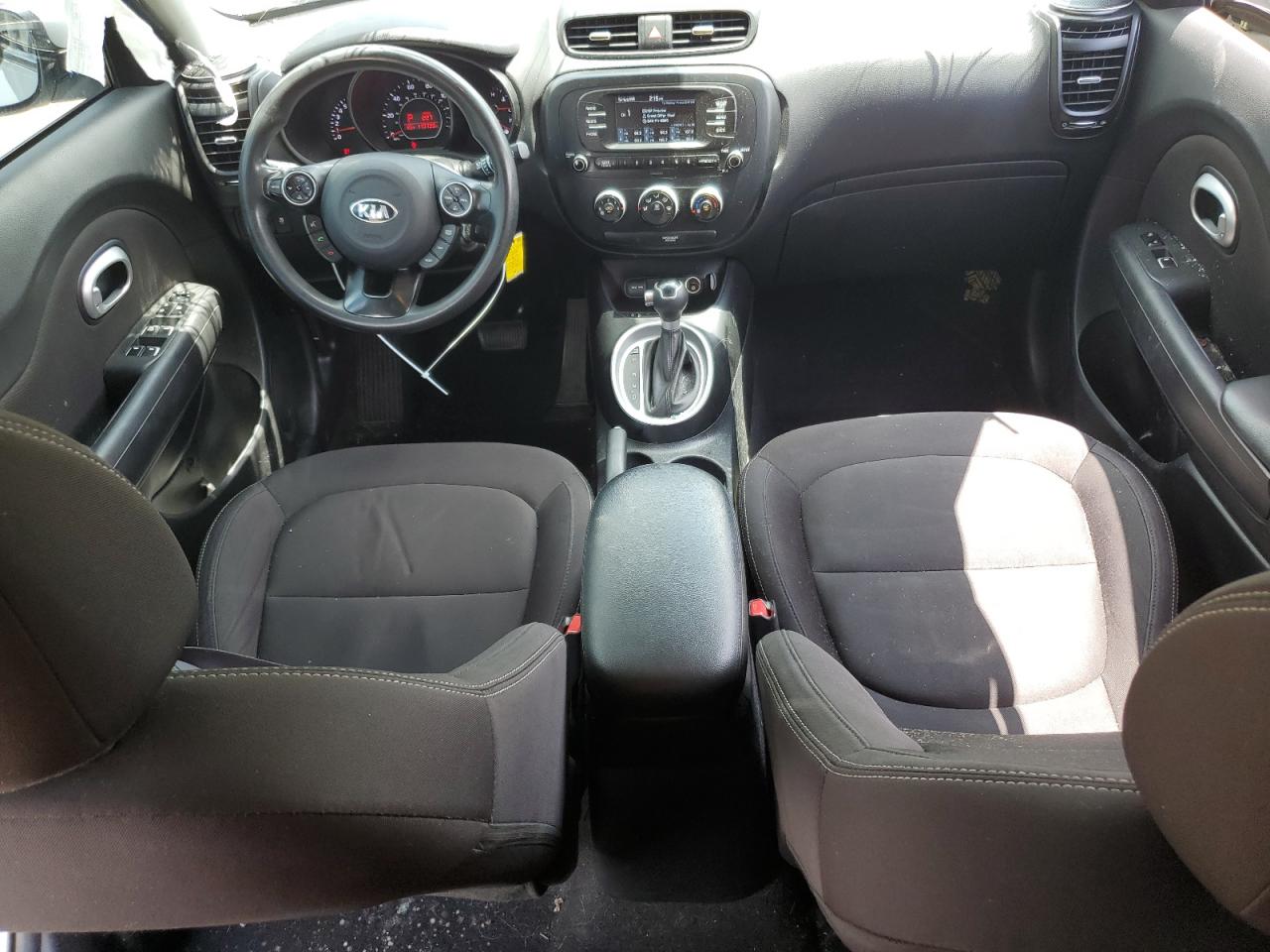 KNDJN2A23J7591063 2018 Kia Soul