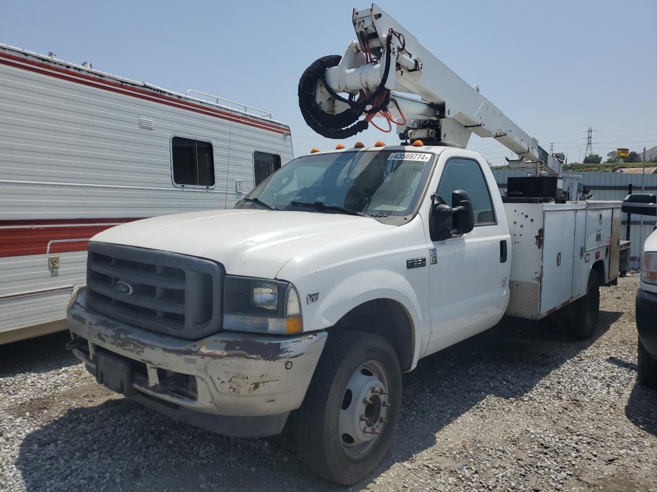 Lot #2596454199 2004 FORD F550 SUPER