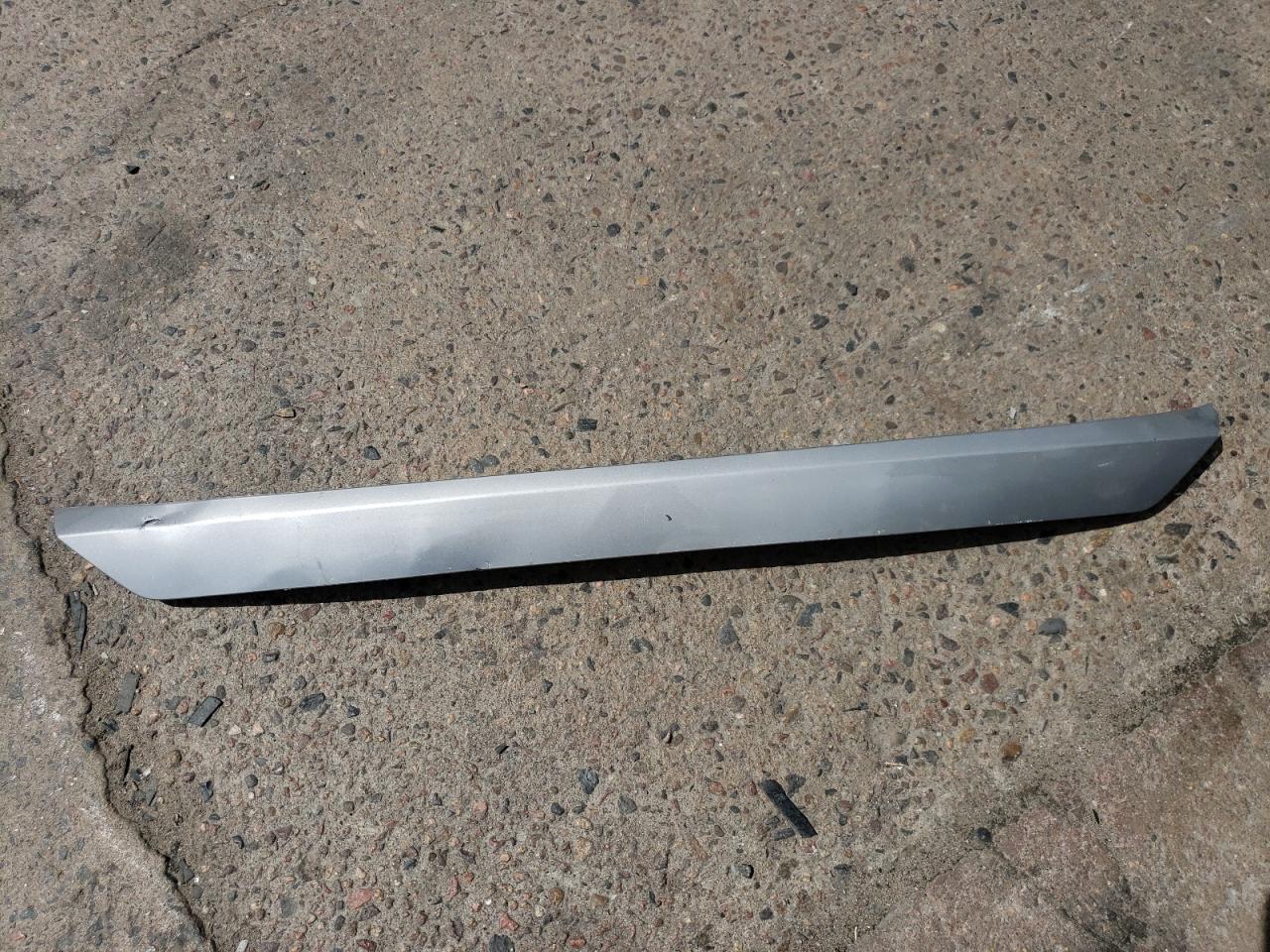 2T3ZFREV3HW381784 2017 Toyota Rav4 Le