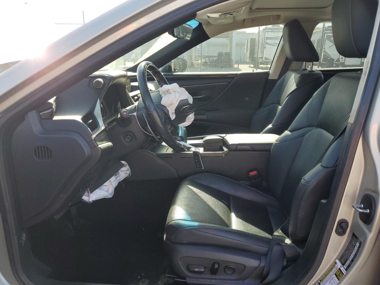 58AD21B1XLU008275 2020 Lexus Es 300H