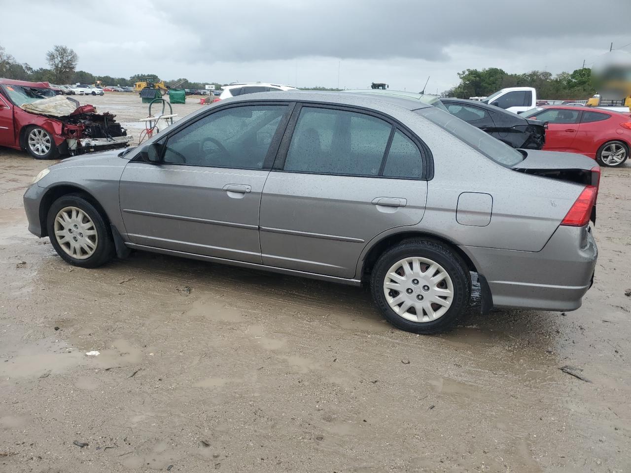 2HGES16645H608075 2005 Honda Civic Lx