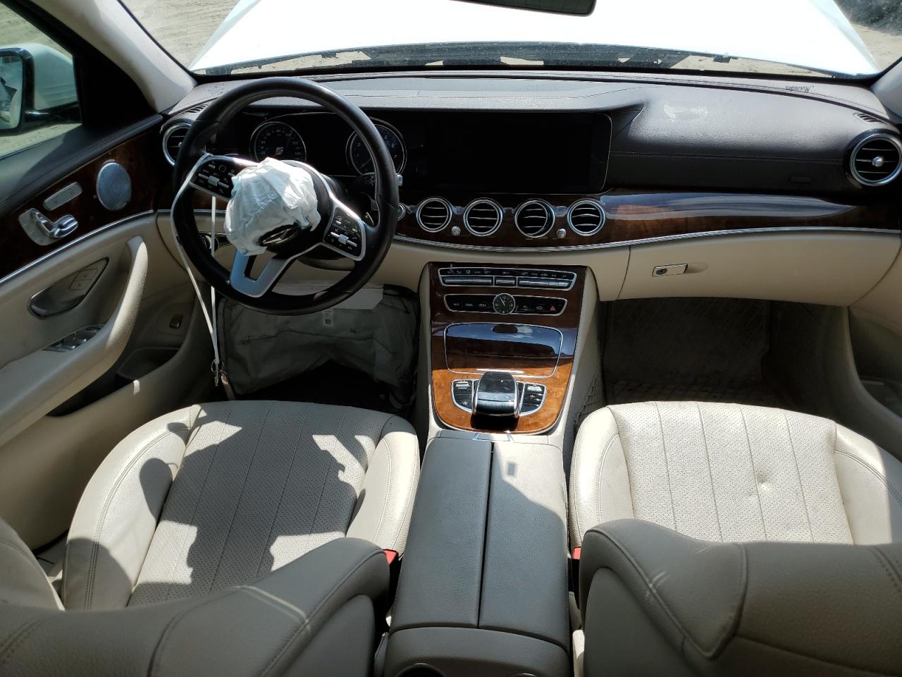 WDDZF4KB6KA517690 2019 Mercedes-Benz E 300 4Matic