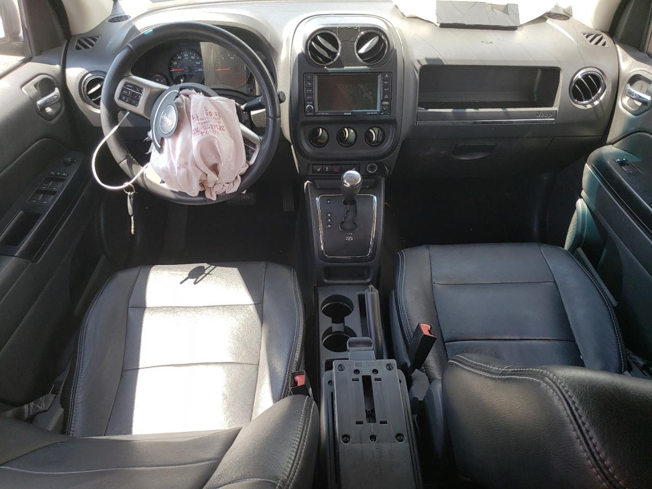 1J4NF1FBXBD281670 2011 Jeep Compass Sport