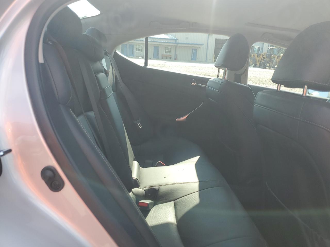 JTHCF5C23B5051356 2011 Lexus Is 250