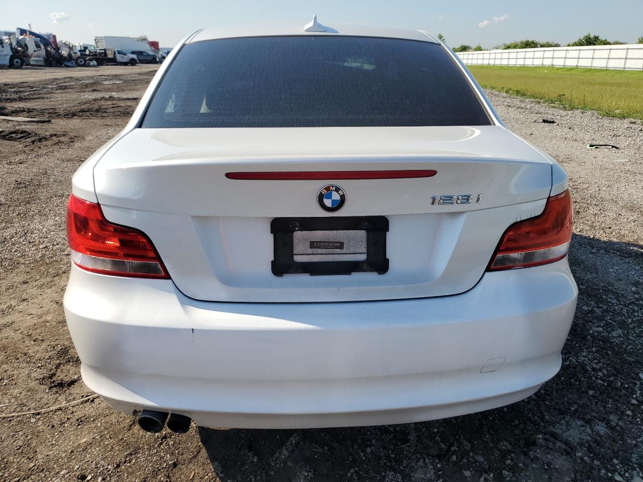 WBAUP7C51DVP25478 2013 BMW 128 I