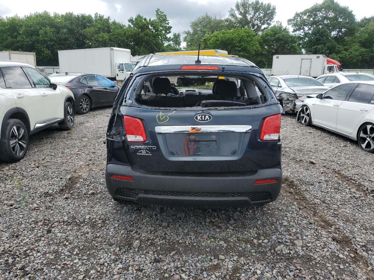 5XYKT3A17DG365610 2013 Kia Sorento Lx