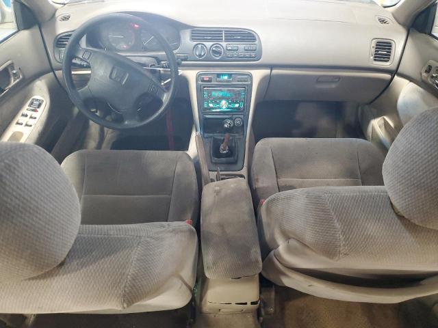 1996 Honda Accord Lx VIN: 1HGCD5533TA203191 Lot: 60906834