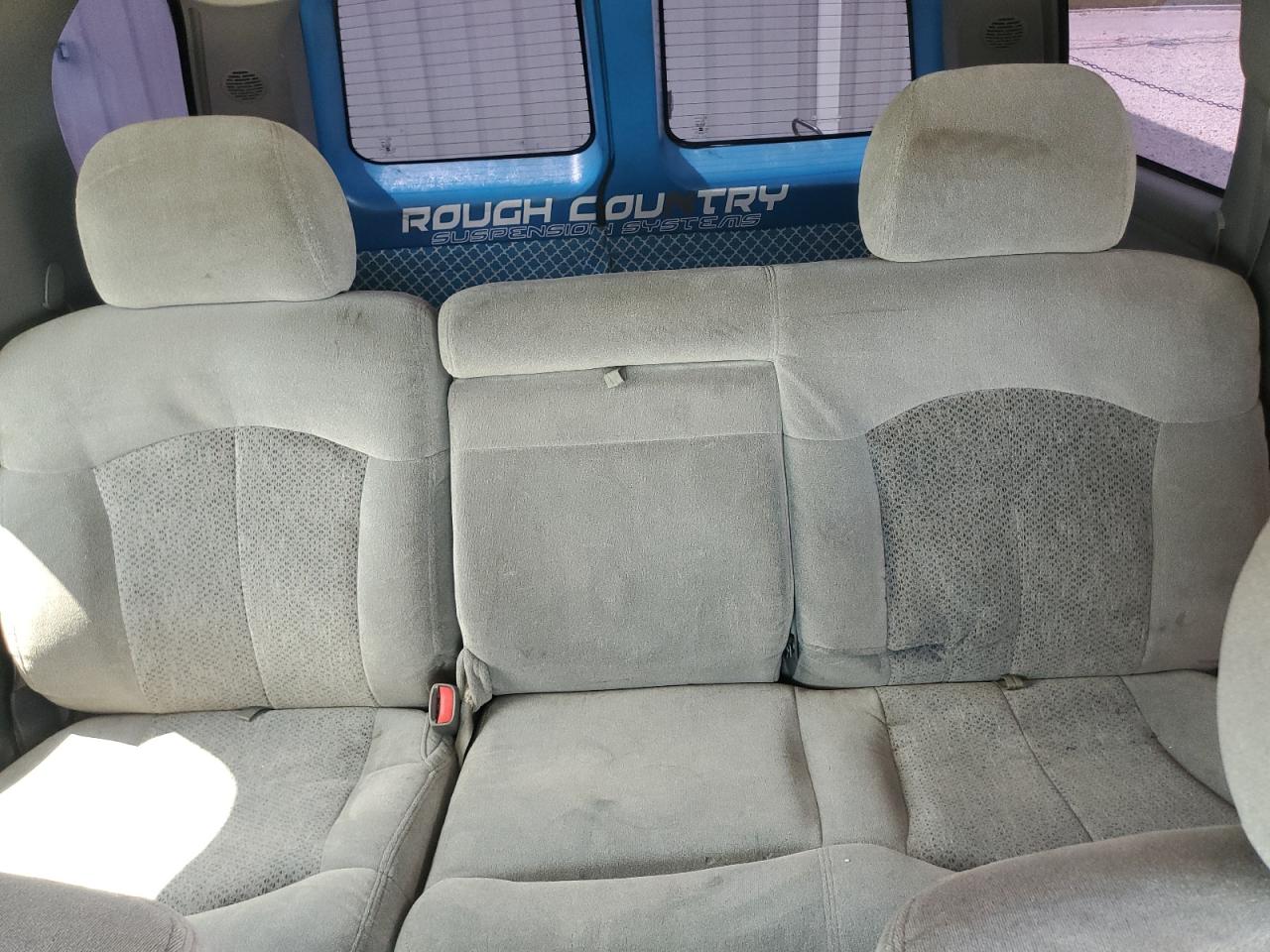 1GNEC13T91J236142 2001 Chevrolet Tahoe C1500