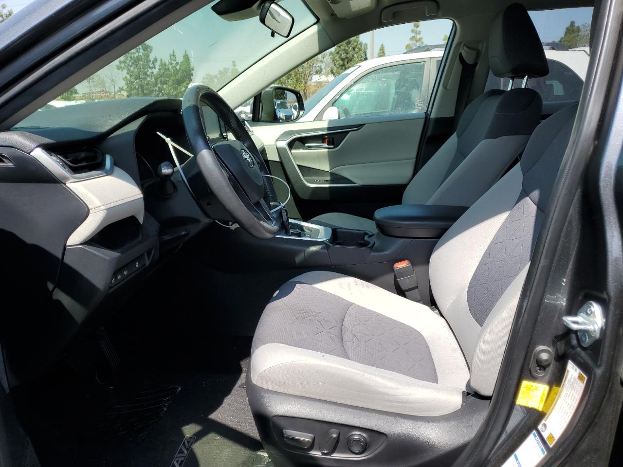 JTMRWRFV4LD550117 2020 Toyota Rav4 Xle