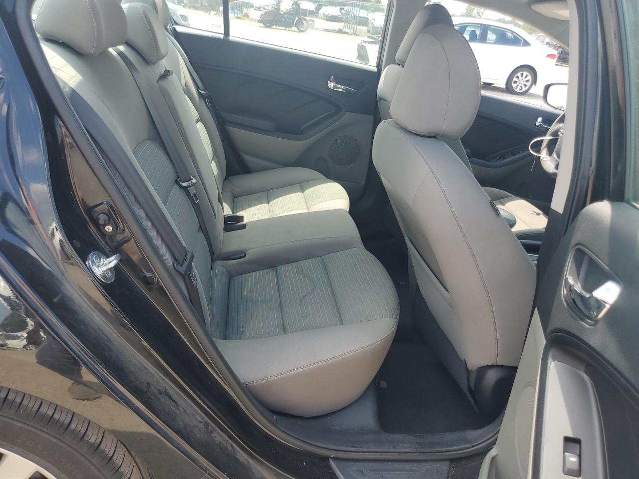 KNAFX4A68F5400364 2015 Kia Forte Lx