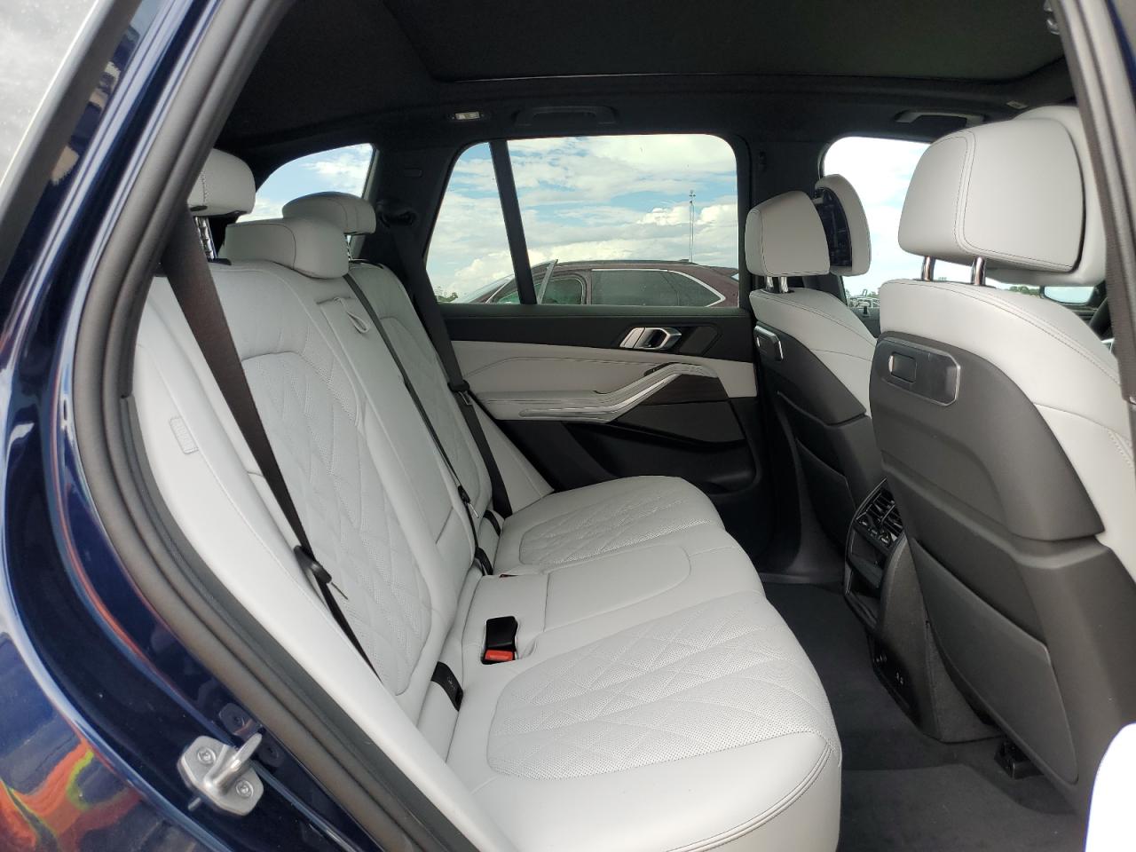 5UX23EU08R9V37911 2024 BMW X5 xDrive40I