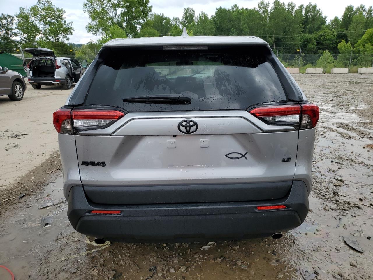 2T3H1RFV4NC175167 2022 Toyota Rav4 Le