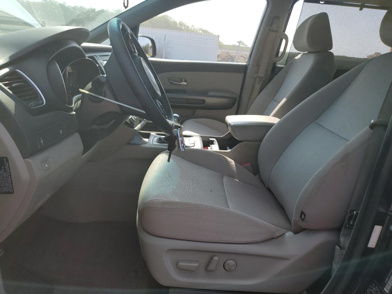 KNDMB5C16F6070850 2015 Kia Sedona Lx