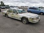 LINCOLN TOWN CAR E photo