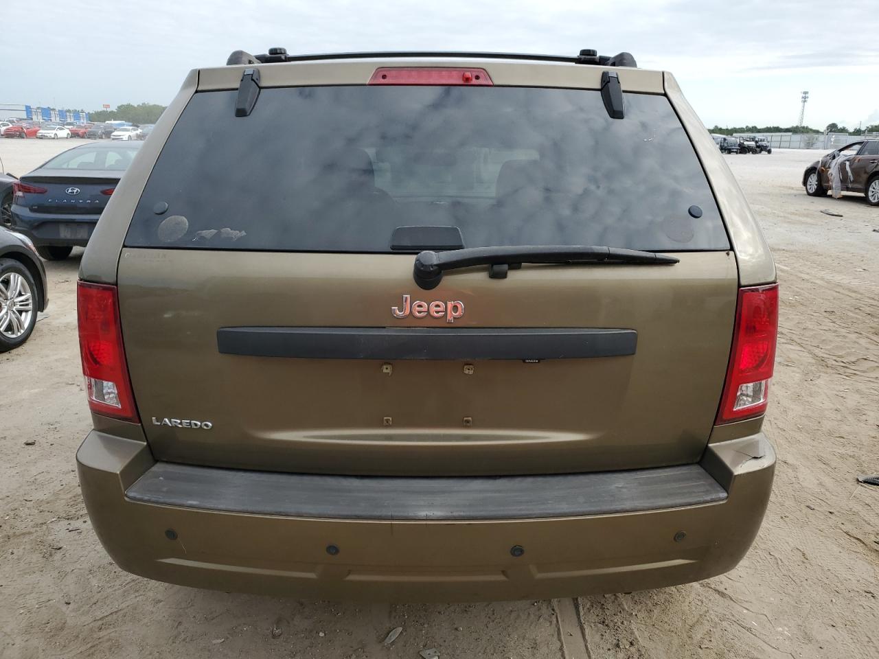 1J8GS48K88C242334 2008 Jeep Grand Cherokee Laredo