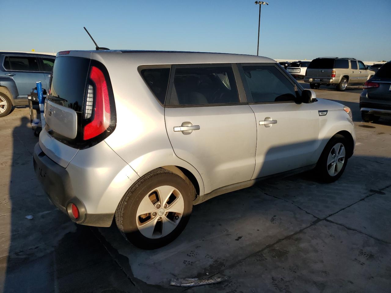 KNDJN2A22G7839540 2016 Kia Soul