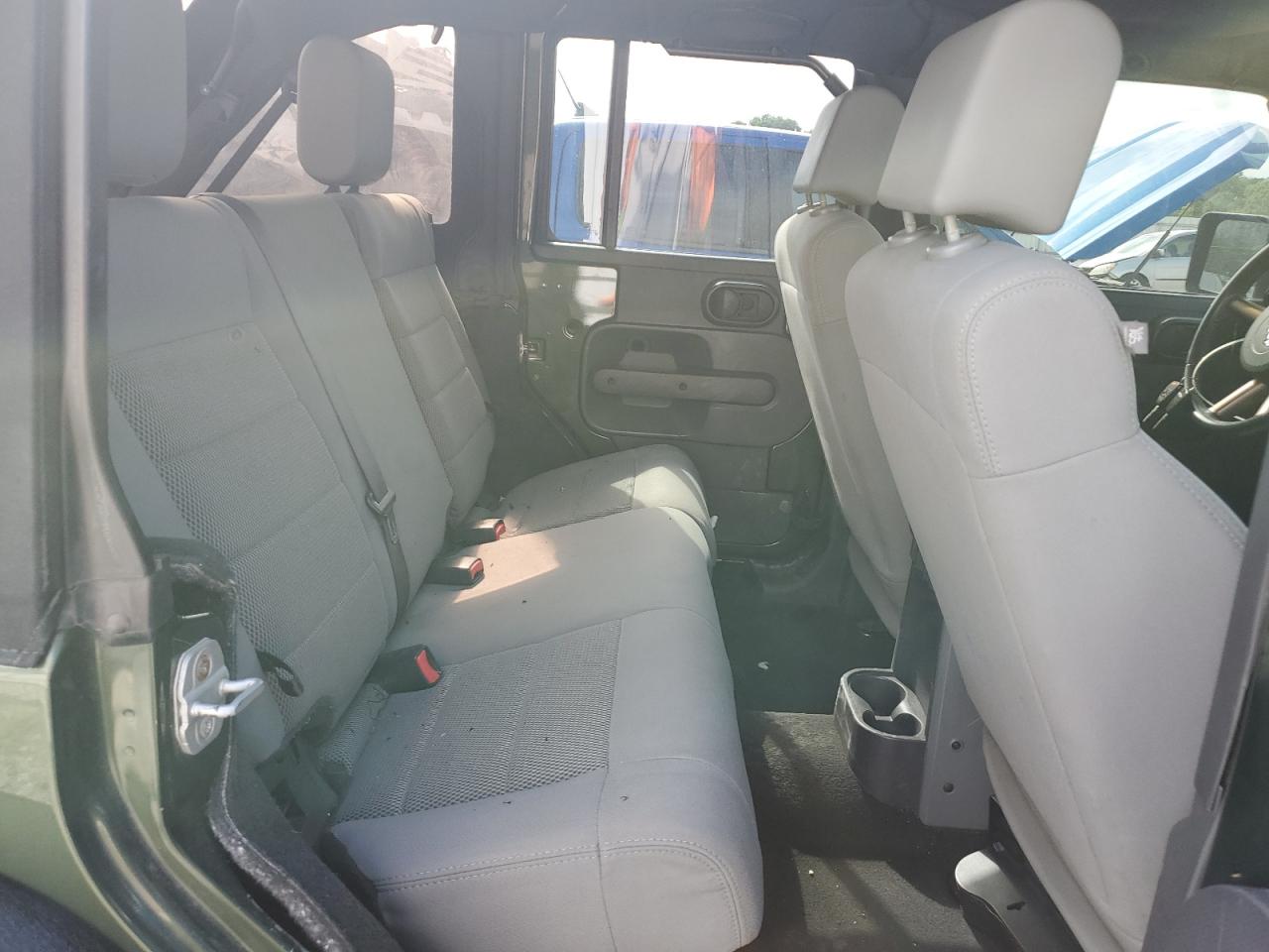 1J4GA59138L549846 2008 Jeep Wrangler Unlimited Sahara