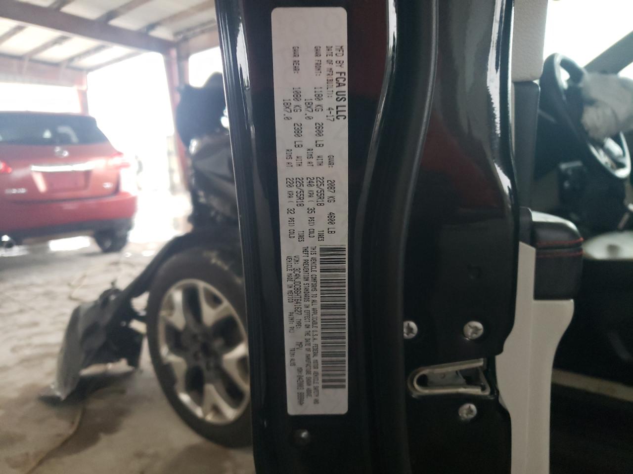 3C4NJDCB6HT641627 2017 Jeep Compass Limited