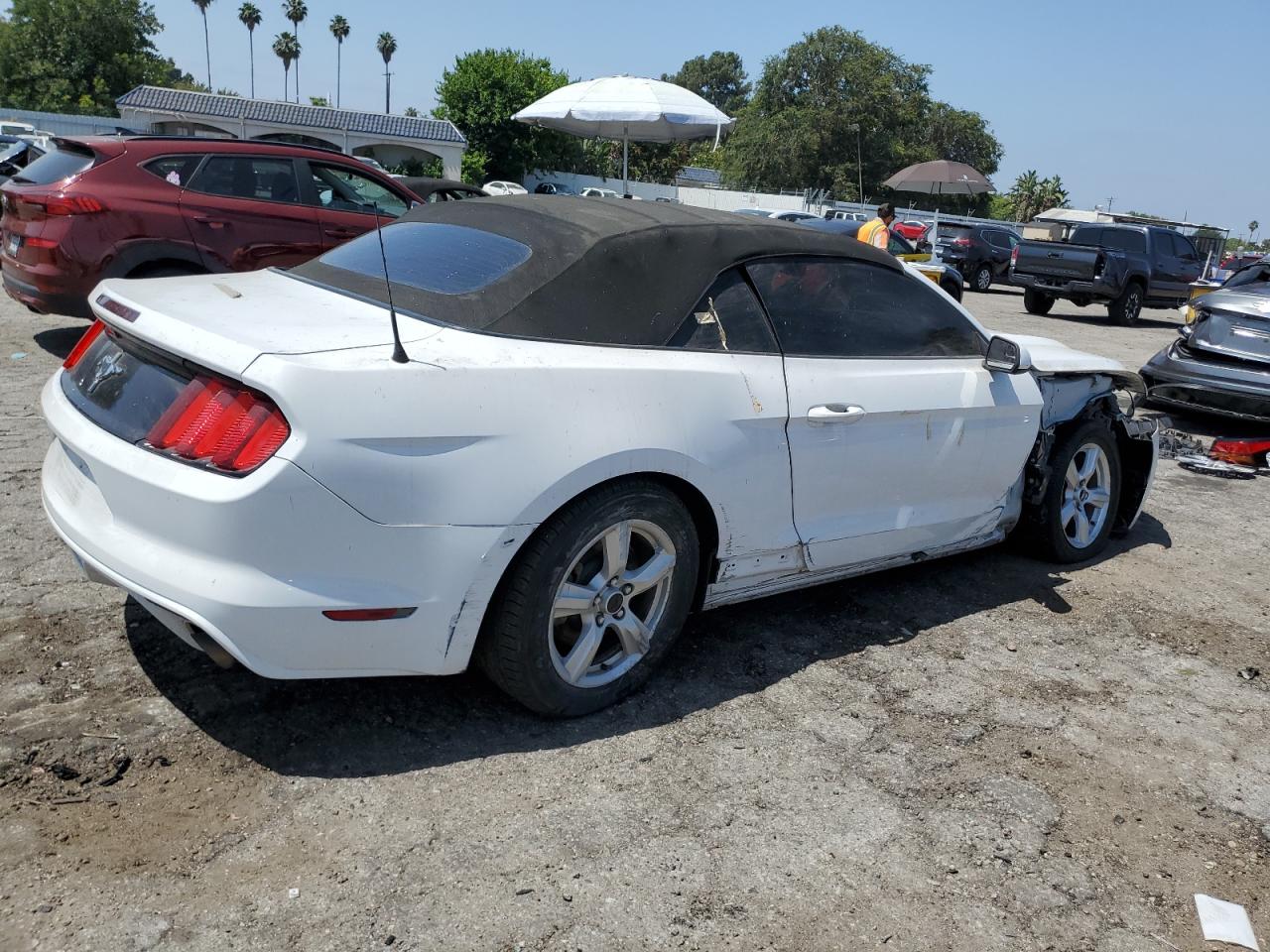 2016 Ford Mustang vin: 1FATP8EM4G5323876