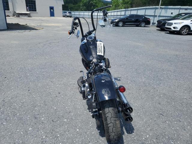 2019 HARLEY-DAVIDSON FLSL 1HD1YDJ21KB072562