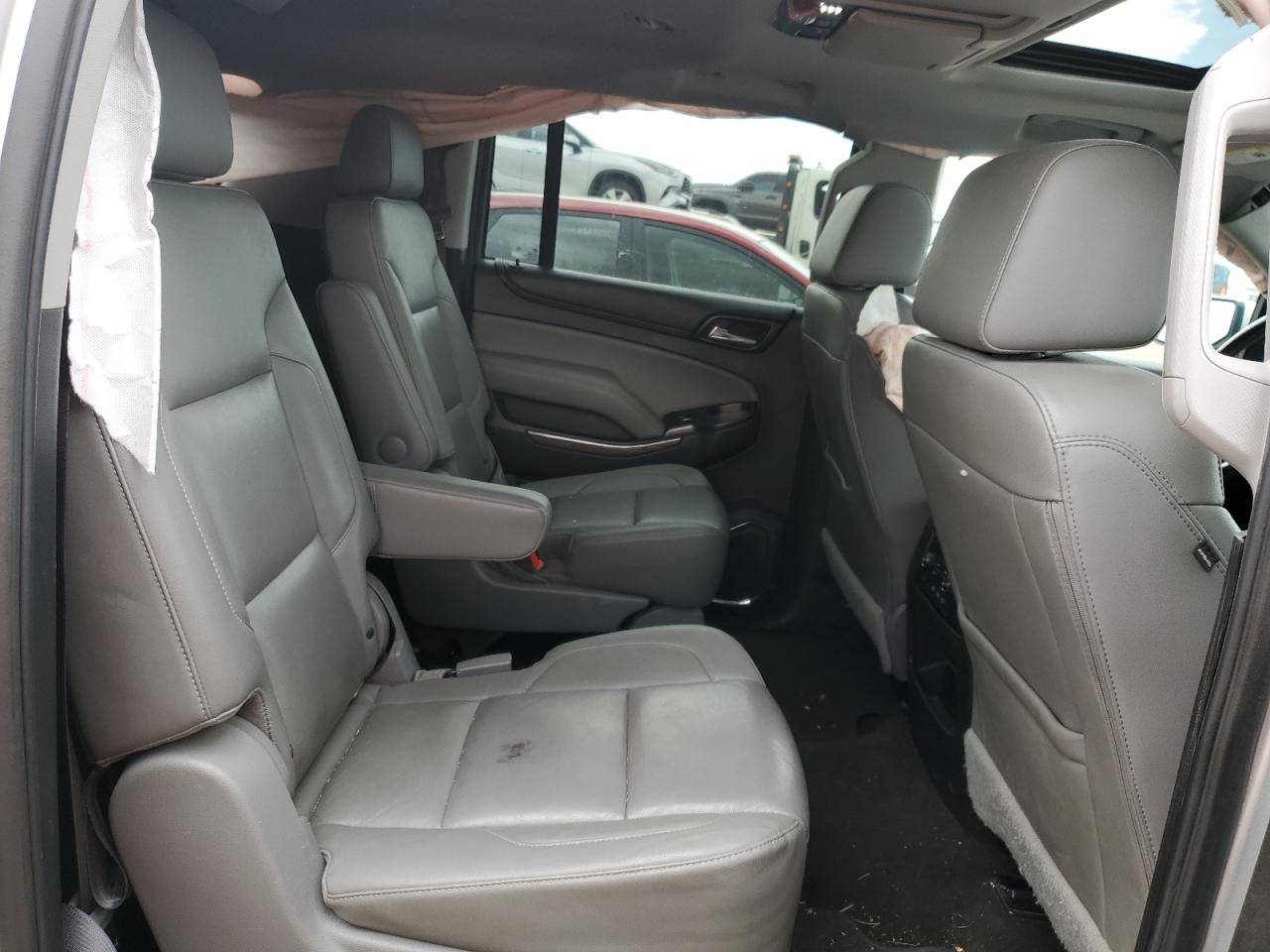 1GNSKHKC2HR391840 2017 Chevrolet Suburban K1500 Lt