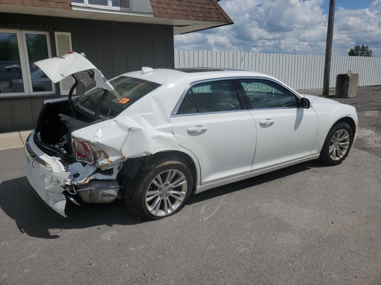 2C3CCAAG4HH661886 2017 Chrysler 300 Limited