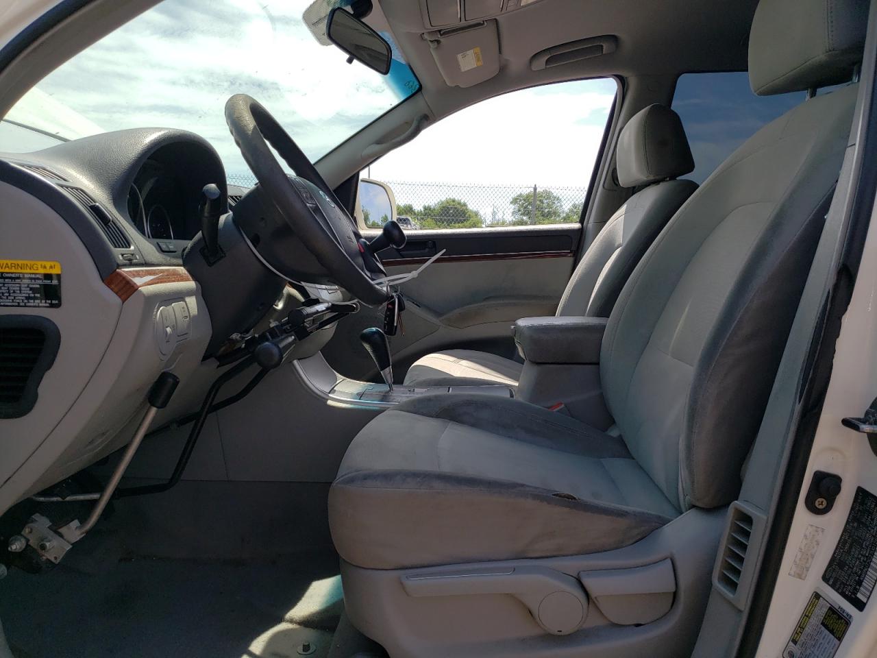 KM8NU73C27U012688 2007 Hyundai Veracruz Gls