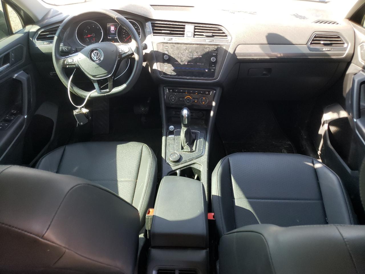 3VV2B7AXXLM098707 2020 Volkswagen Tiguan Se