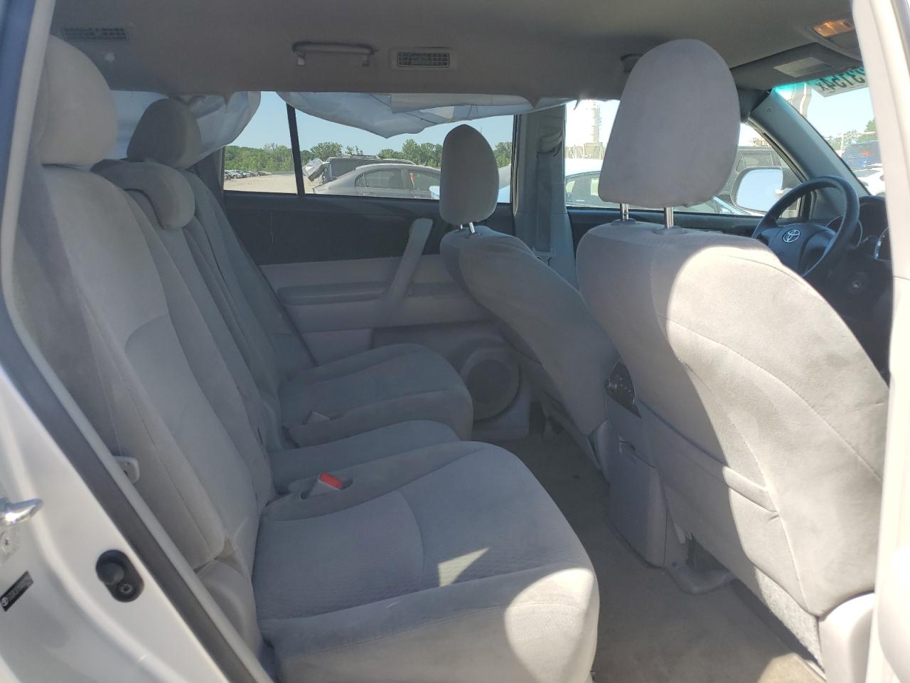 5TDZK3EH5AS002956 2010 Toyota Highlander