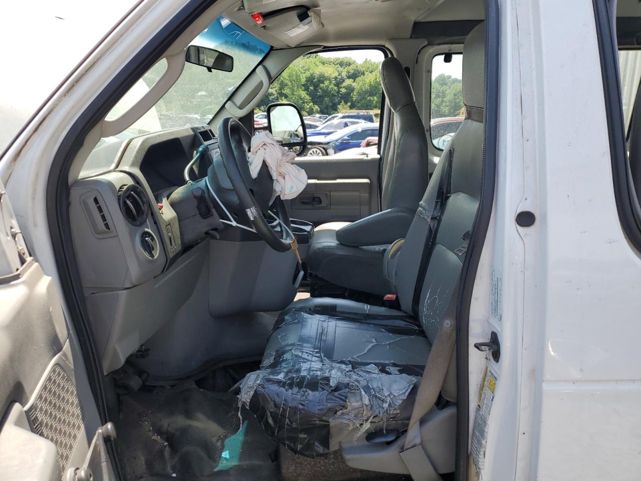 1FTNE24W39DA47675 2009 Ford Econoline E250 Van