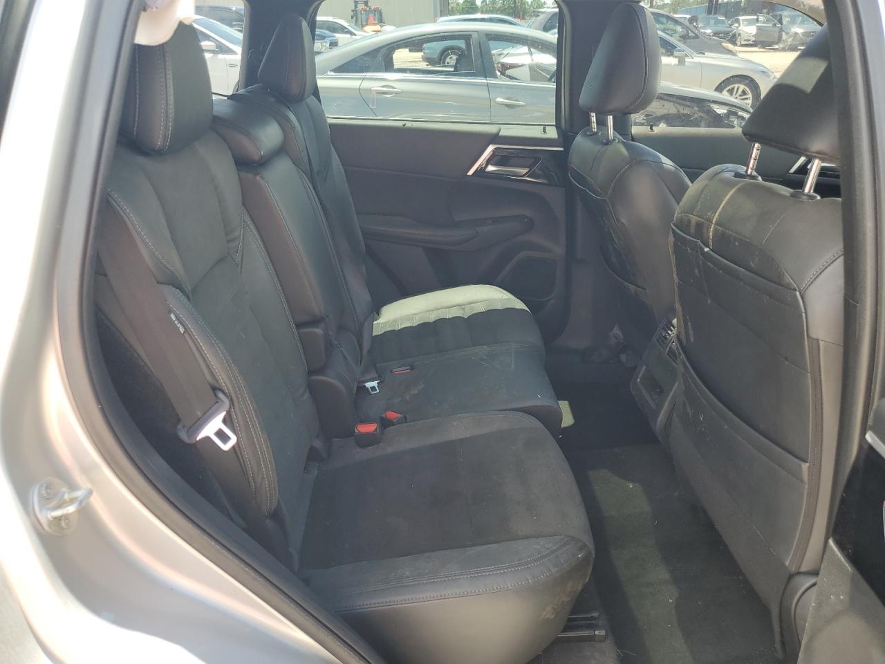 JA4J4UA84NZ020110 2022 Mitsubishi Outlander Se