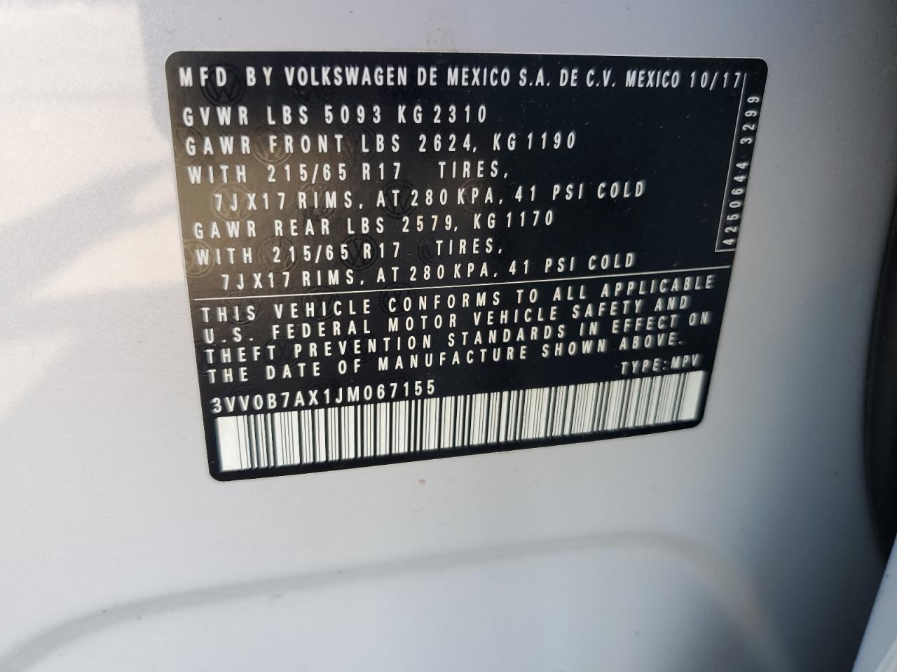 3VV0B7AX1JM067155 2018 Volkswagen Tiguan S