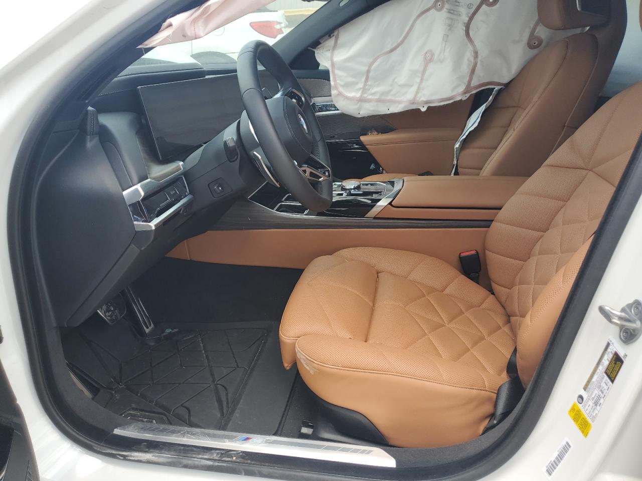 WBA23EH07PCN11051 2023 BMW 740 I