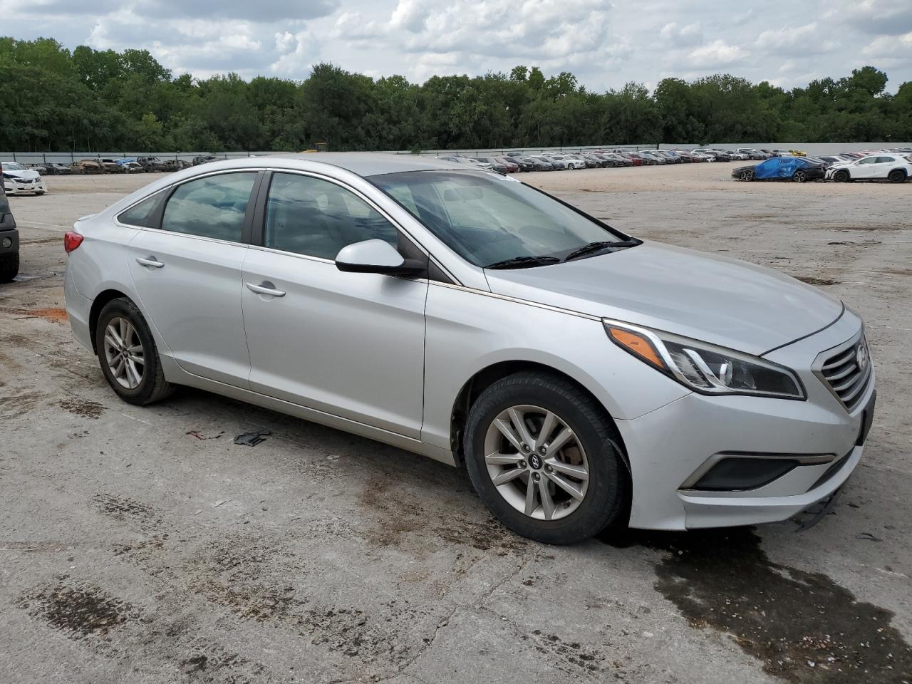 5NPE24AF0HH530560 2017 Hyundai Sonata Se