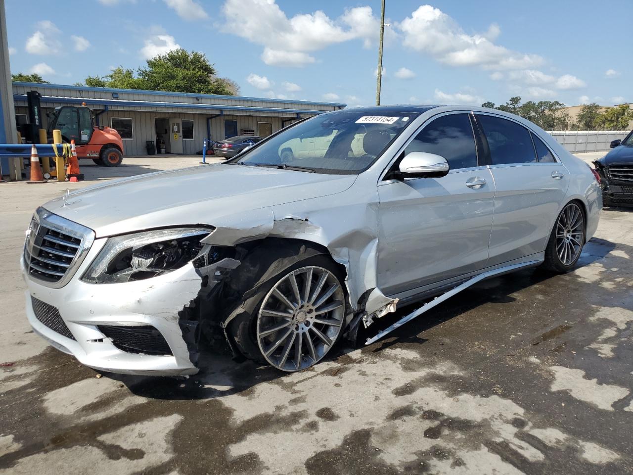 2016 Mercedes-Benz S 550 vin: WDDUG8CB5GA240907