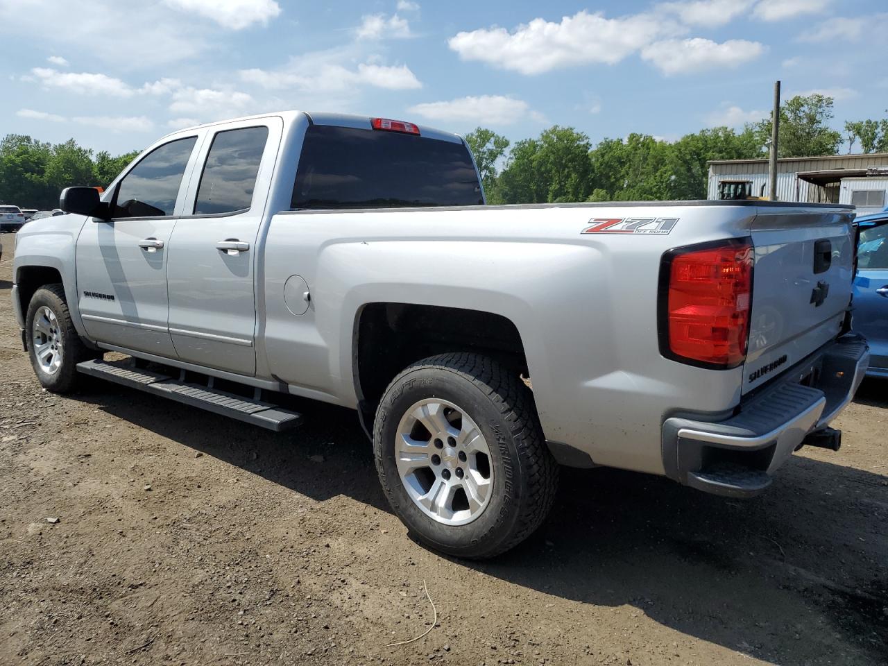 1GCVKREC1HZ335928 2017 Chevrolet Silverado K1500 Lt