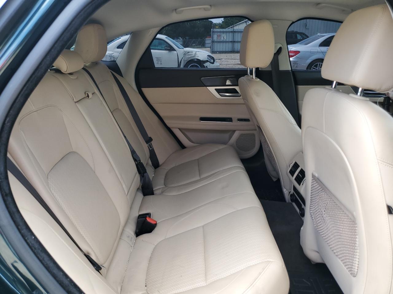 SAJBE4BVXGCY08456 2016 Jaguar Xf Prestige