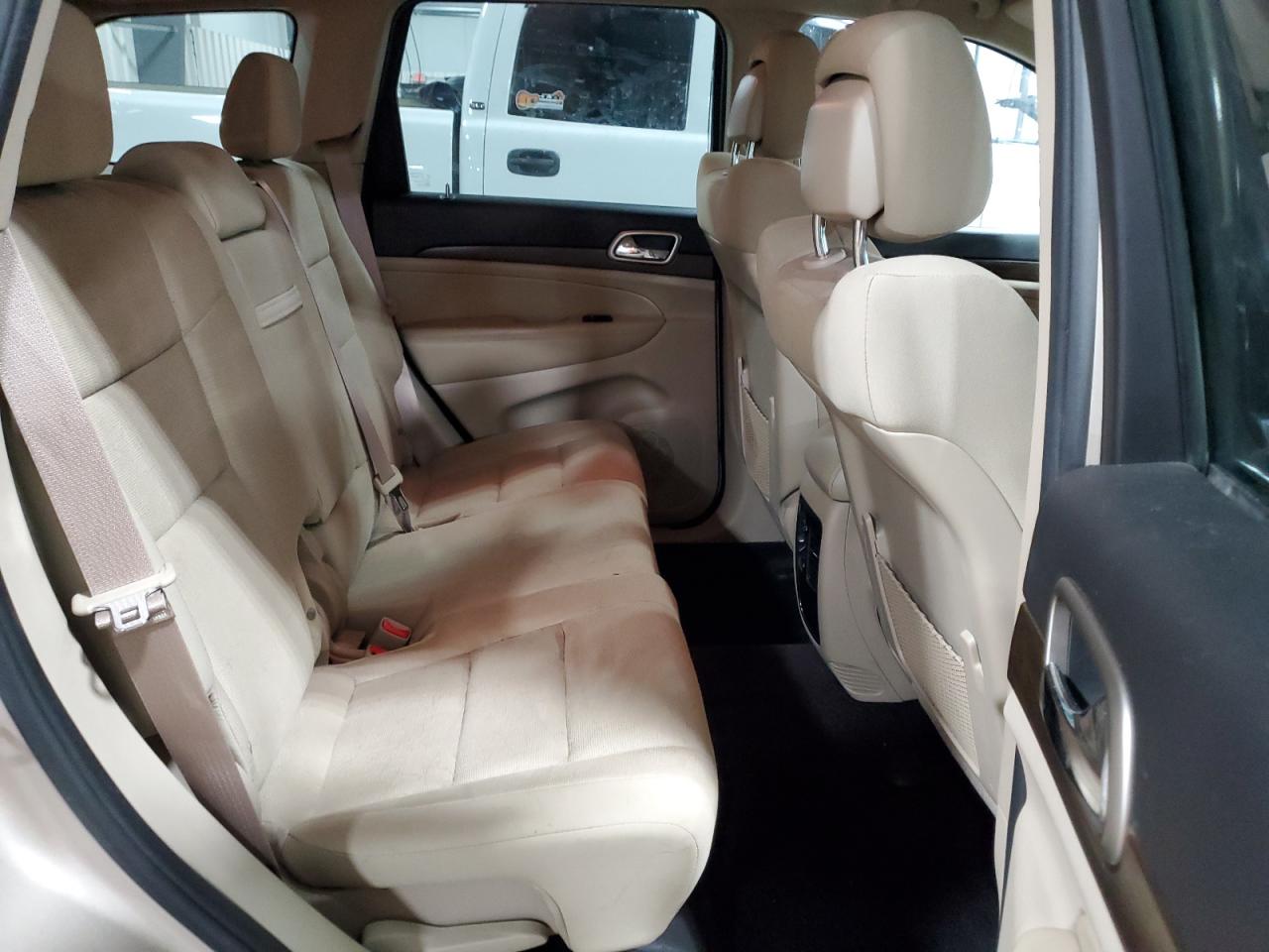 1C4RJFAG9FC197597 2015 Jeep Grand Cherokee Laredo