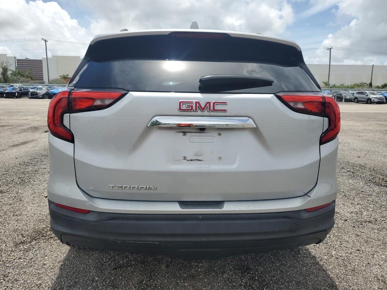 3GKALMEVXJL347013 2018 GMC Terrain Sle
