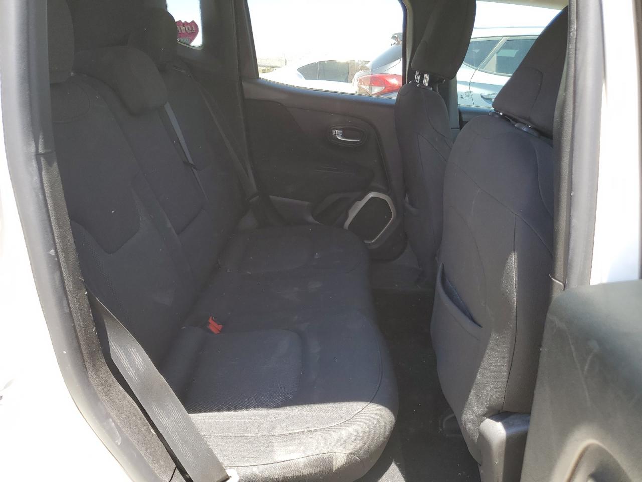 ZACCJABB2HPG33166 2017 Jeep Renegade Latitude