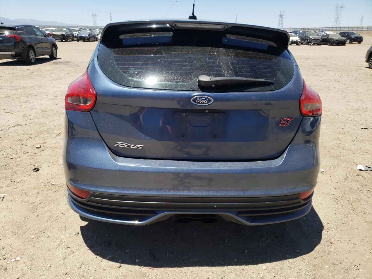 1FADP3L99JL289958 2018 Ford Focus St