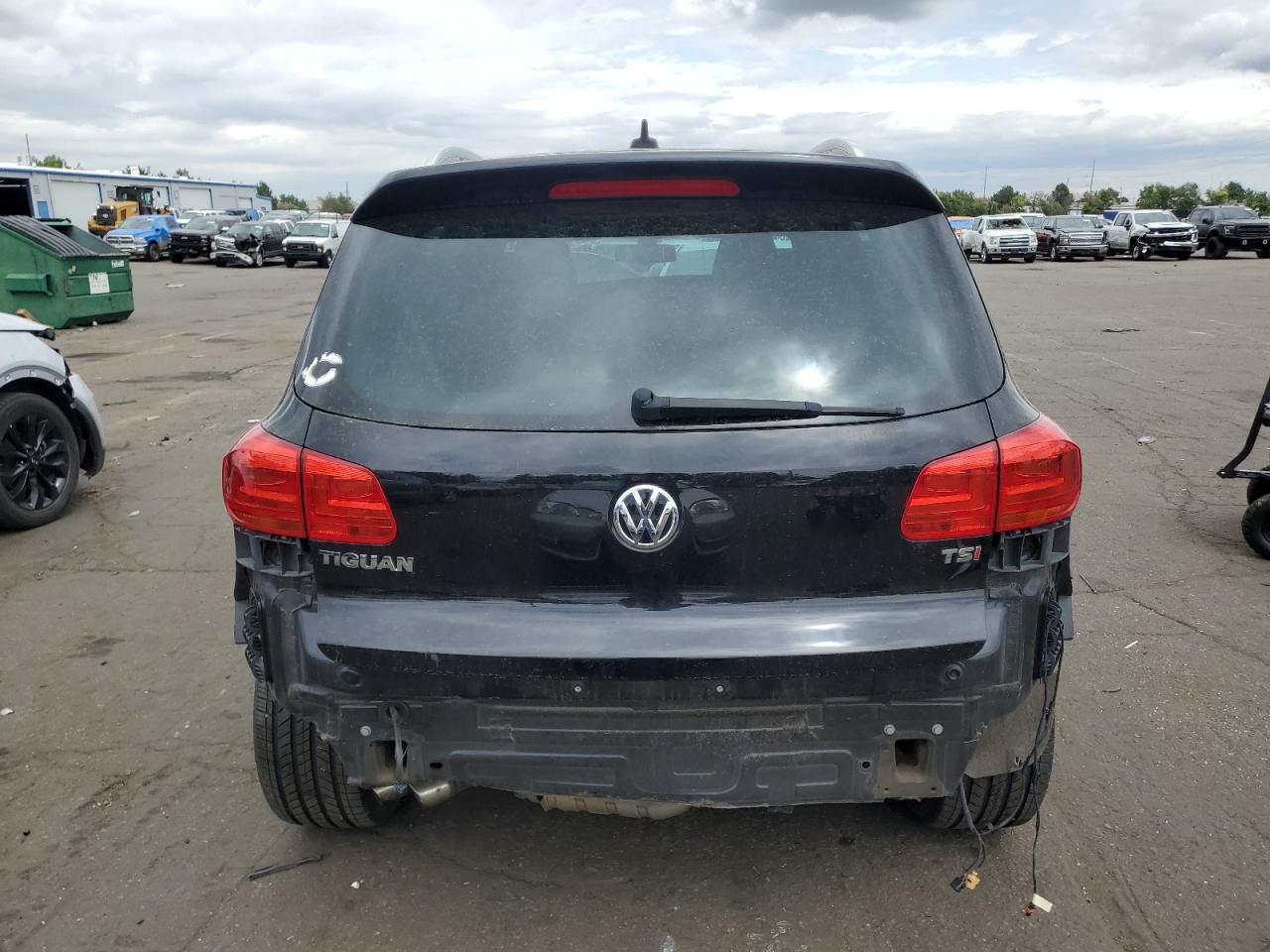 WVGAV7AX6GW012585 2016 Volkswagen Tiguan S