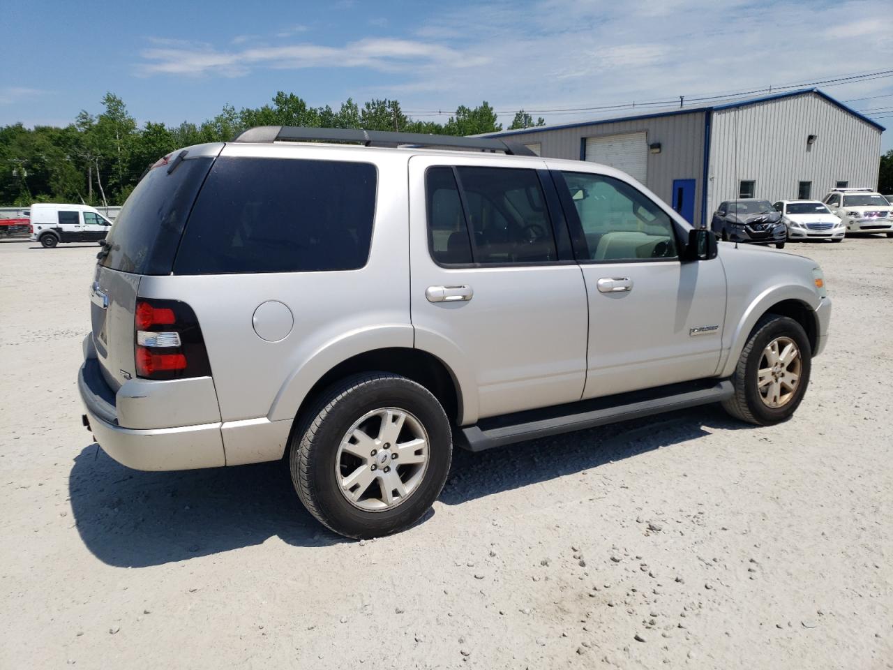 1FMEU73E67UB73806 2007 Ford Explorer Xlt