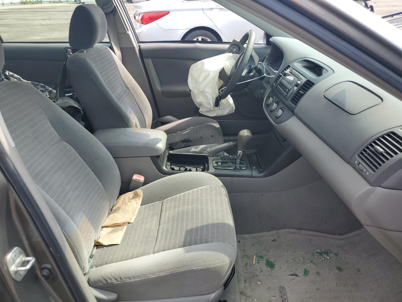 4T1BE32K05U622863 2005 Toyota Camry Le