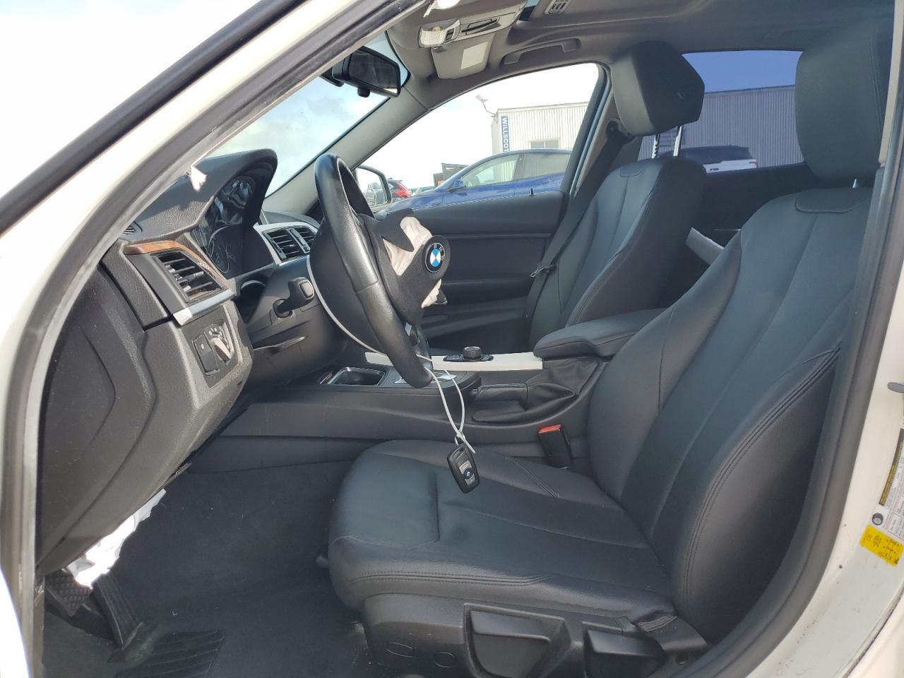 WBA3B1G59FNT64005 2015 BMW 320 I