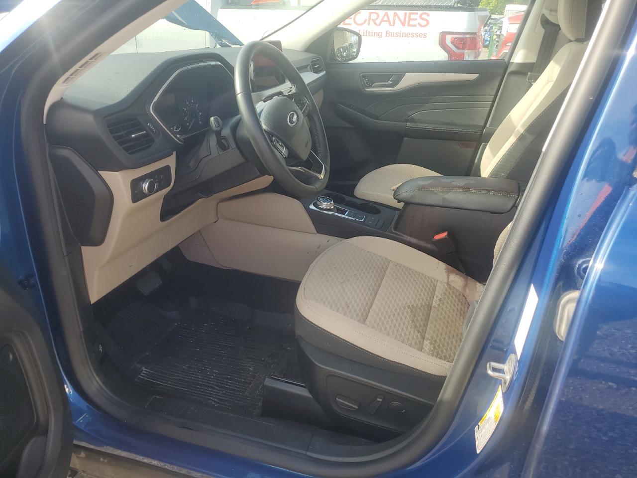 1FMCU9G68NUB07468 2022 Ford Escape Se