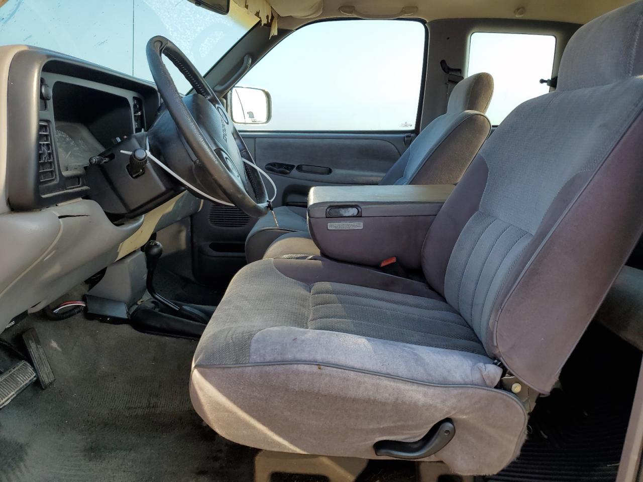 1B7KF23C2TJ136850 1996 Dodge Ram 2500