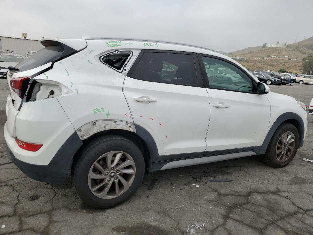 2018 Hyundai Tucson Sel vin: KM8J33A48JU679441